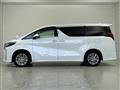 2022 Toyota Alphard Hybrid