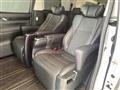 2018 Toyota Alphard Hybrid