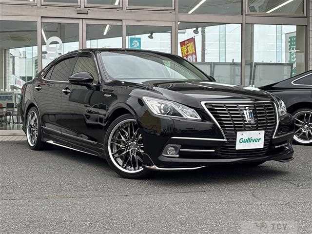 2015 Toyota Crown Hybrid