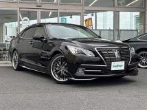 2015 Toyota Crown Hybrid