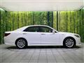 2013 Toyota Crown Hybrid