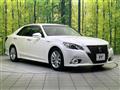 2013 Toyota Crown Hybrid
