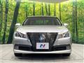 2013 Toyota Crown Hybrid