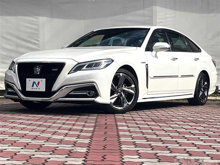 2018 Toyota Crown Hybrid
