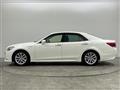 2013 Toyota Crown Hybrid