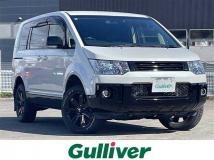 2017 Mitsubishi Delica D5