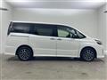 2016 Toyota Voxy