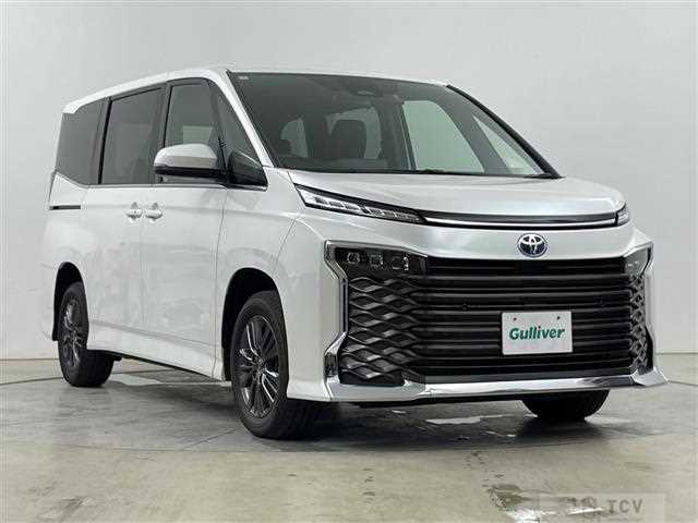 2025 Toyota Voxy