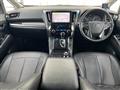 2018 Toyota Alphard Hybrid