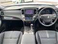 2014 Toyota Crown Hybrid