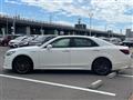 2014 Toyota Crown Hybrid