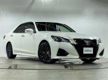2018 Toyota Crown Hybrid