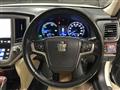 2013 Toyota Crown Hybrid