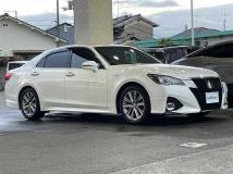 2015 Toyota Crown Hybrid