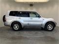 1999 Mitsubishi Pajero