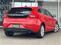 2018 Volvo V40