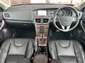 2018 Volvo V40