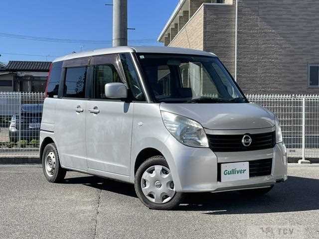 2010 Nissan ROOX
