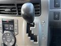 2010 Toyota Voxy