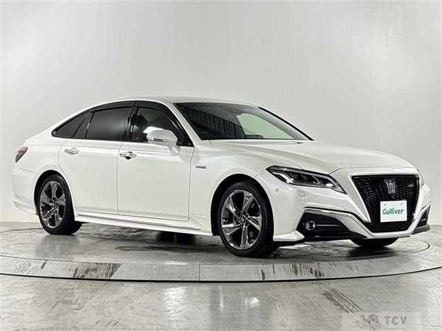 2019 Toyota Crown Hybrid