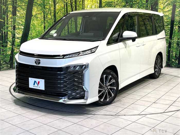 2022 Toyota Voxy