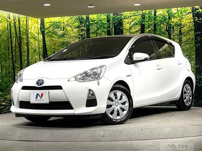 2013 Toyota AQUA