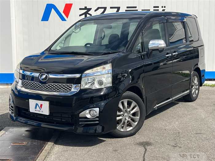 2013 Toyota Voxy