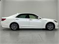 2016 Toyota Crown Hybrid