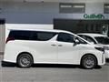 2018 Toyota Alphard Hybrid