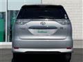 2011 Toyota Estima Hybrid