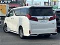 2018 Toyota Alphard Hybrid