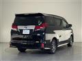 2015 Toyota Alphard Hybrid