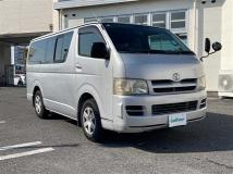 2004 Toyota Regiusace Van