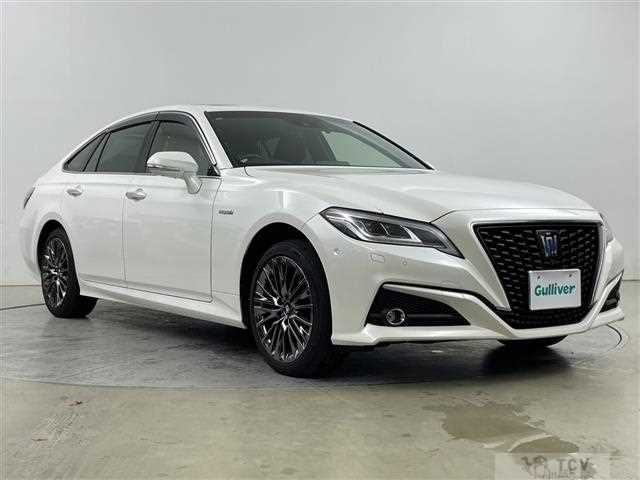 2018 Toyota Crown Hybrid