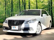 2013 Toyota Crown Hybrid