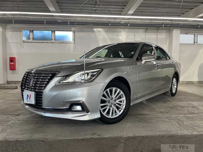 2017 Toyota Crown Hybrid