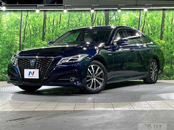 2019 Toyota Crown Hybrid
