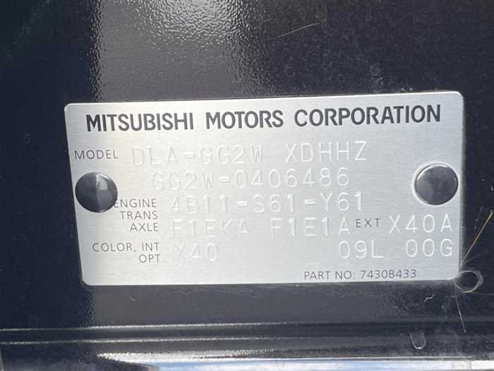 Mitsubishi Outlander 2018 photo 2