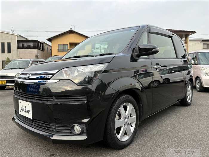 2013 Toyota SPADE