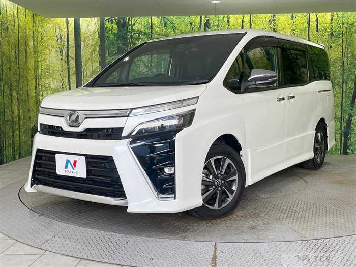 2020 Toyota Voxy