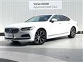 2022 Volvo S90