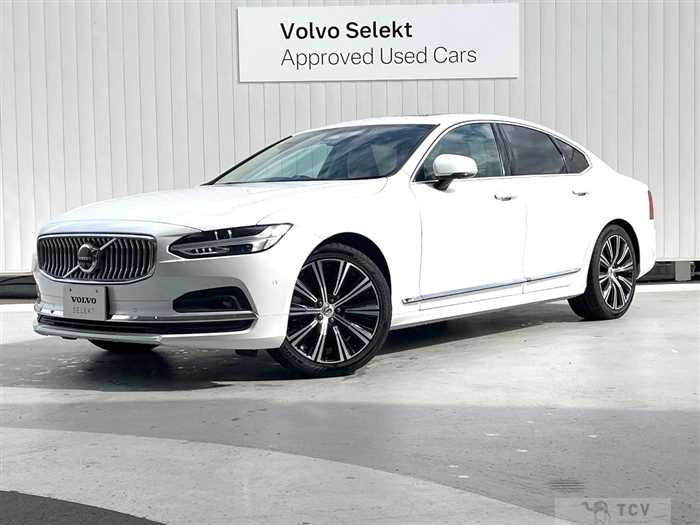 2022 Volvo S90
