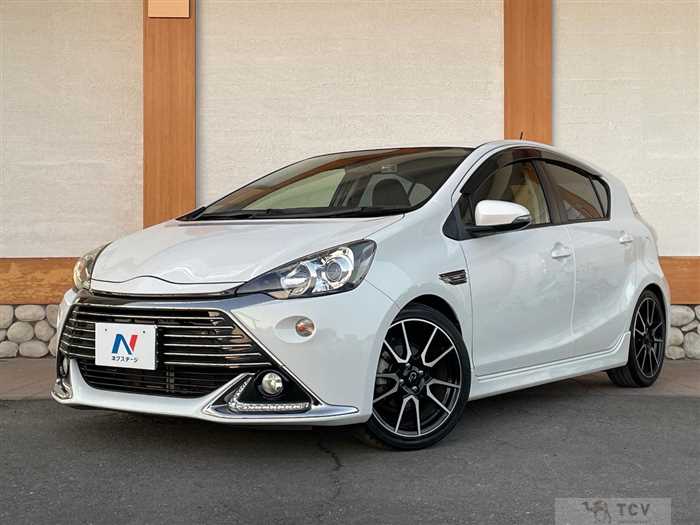 2014 Toyota AQUA
