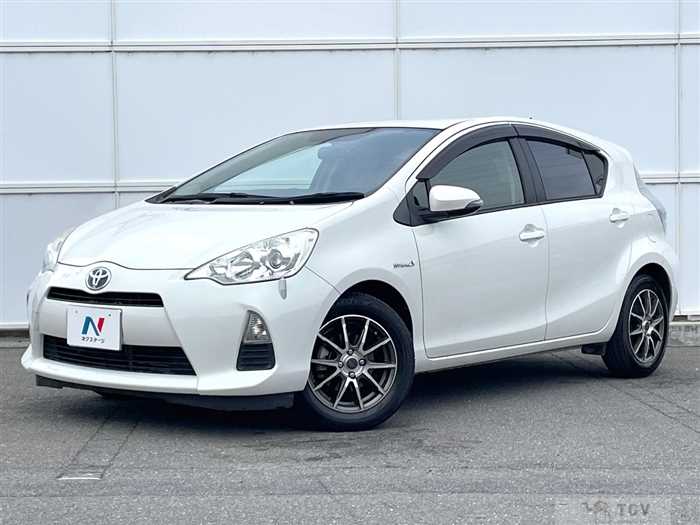 2013 Toyota AQUA