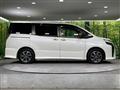 2020 Toyota Voxy