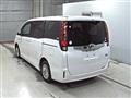 2014 Toyota Noah