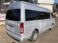 2007 Toyota Hiace Commuter