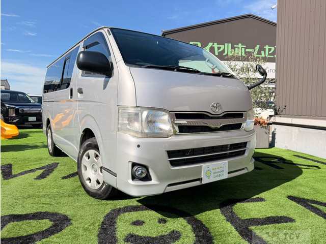 2010 Toyota Hiace Van