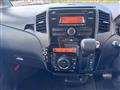 2011 Nissan ROOX