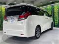 2015 Toyota Alphard Hybrid